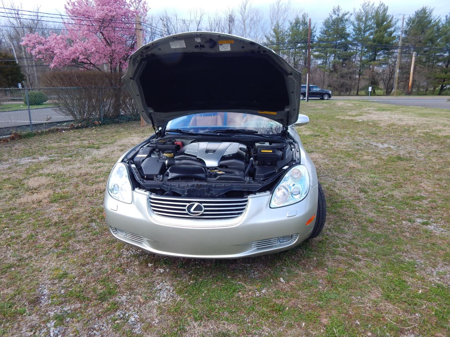 2005 Silver /Saddle Brown Leather Lexus SC 430 SC 430 (JTHFN48Y950) with an 4.3L V8 engine, Automatic transmission, located at 6528 Lower York Road, New Hope, PA, 18938, (215) 862-9555, 40.358707, -74.977882 - Here we have a beautiful Lexus SC 430 with only 53K original miles! Options include: 4.3L V8, Rear wheel drive, automatic transmission, saddle brown leather interior, wood trim, convertible top, AM/FM/TAPE/DISC radio with navigation, dual climate controls, heated front seats, cruise control, power t - Photo#22